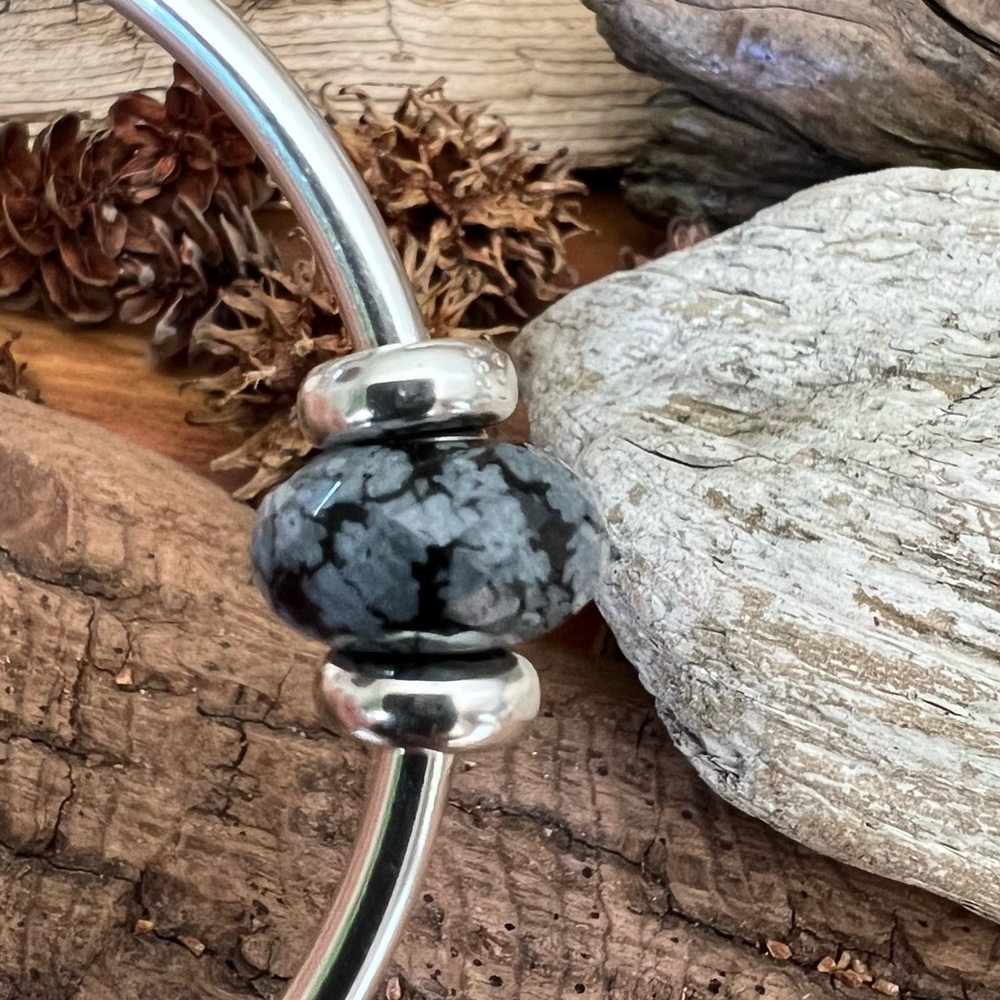 New Authentic LE Trollbeads Stone Charm Snowflake Obsidian Gem Black Friday 2018